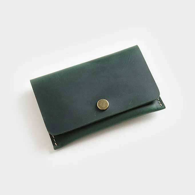 Минималистичный кошелек из натуральной кожи для кредитной карточки