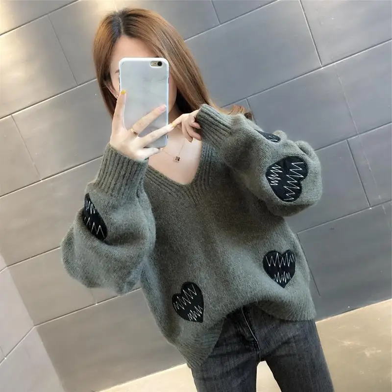

2020 new autumn V-neck women's sweater autumn winter loose knit top