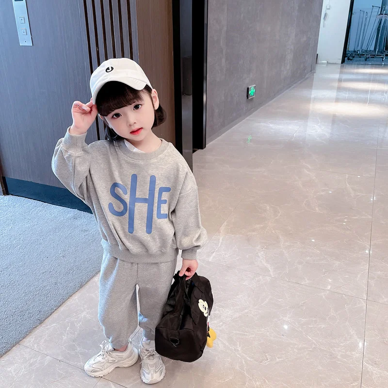 

Girls' Grey Sweater Autumn Suit 2021 New Girls' Letter Sweater + Casual Pants Two-piece Suit