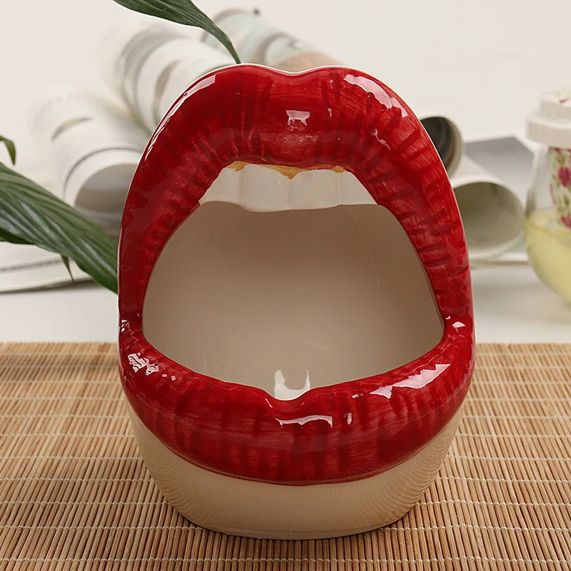 

Creative Personality Ceramic Buck Teeth Big Lips Ashtray Trend European Fashion Cute Restaurant Decoration KTV Ashtray