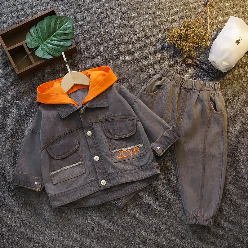 Осенний костюм для мальчиков джинсы в иностранном стиле свободный Детский