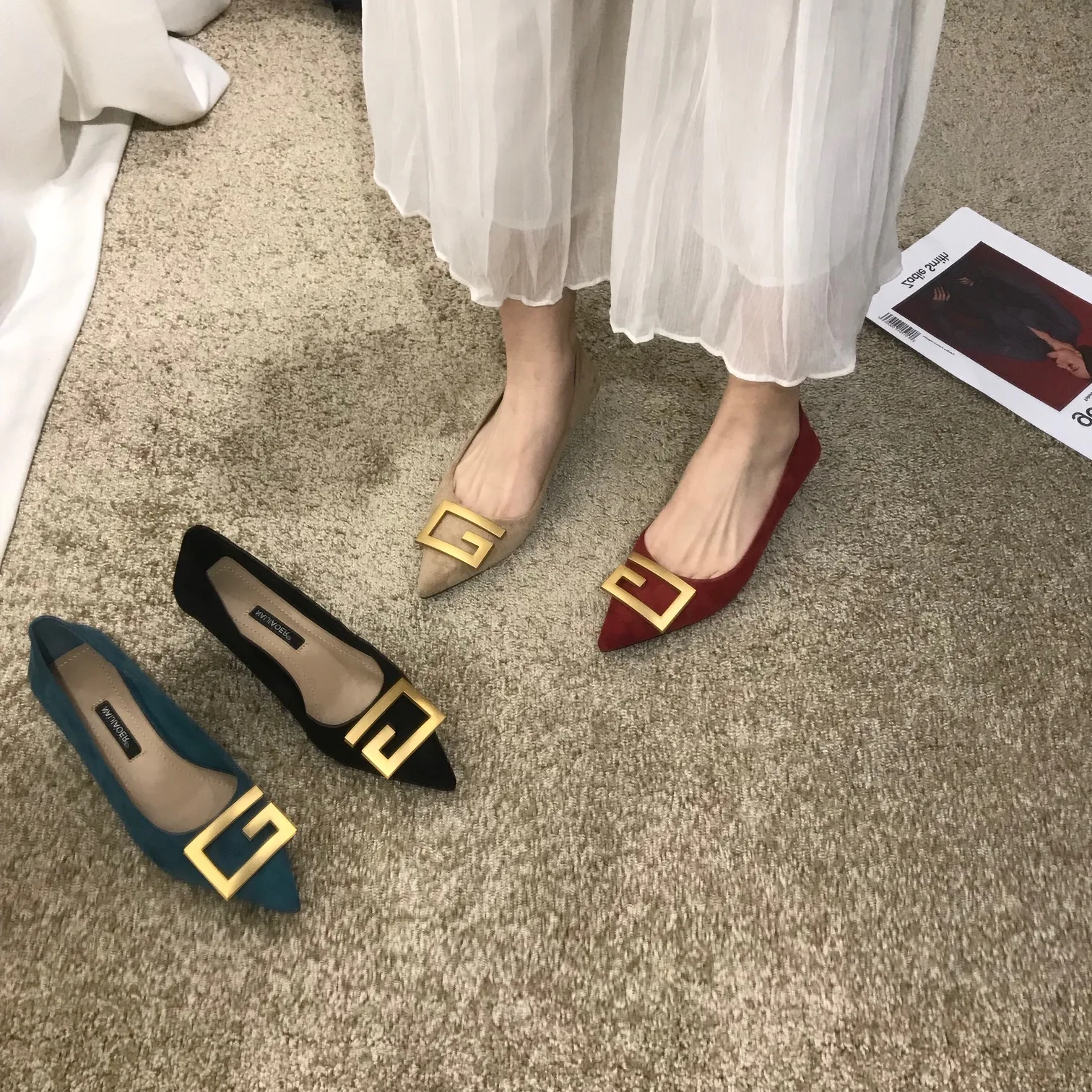 

French girls Flats Pointy Shoes with Sequined Buckle Soft Ballet Slip-Ons Spring Footwear plue Size 31-45 Women Single Shoes