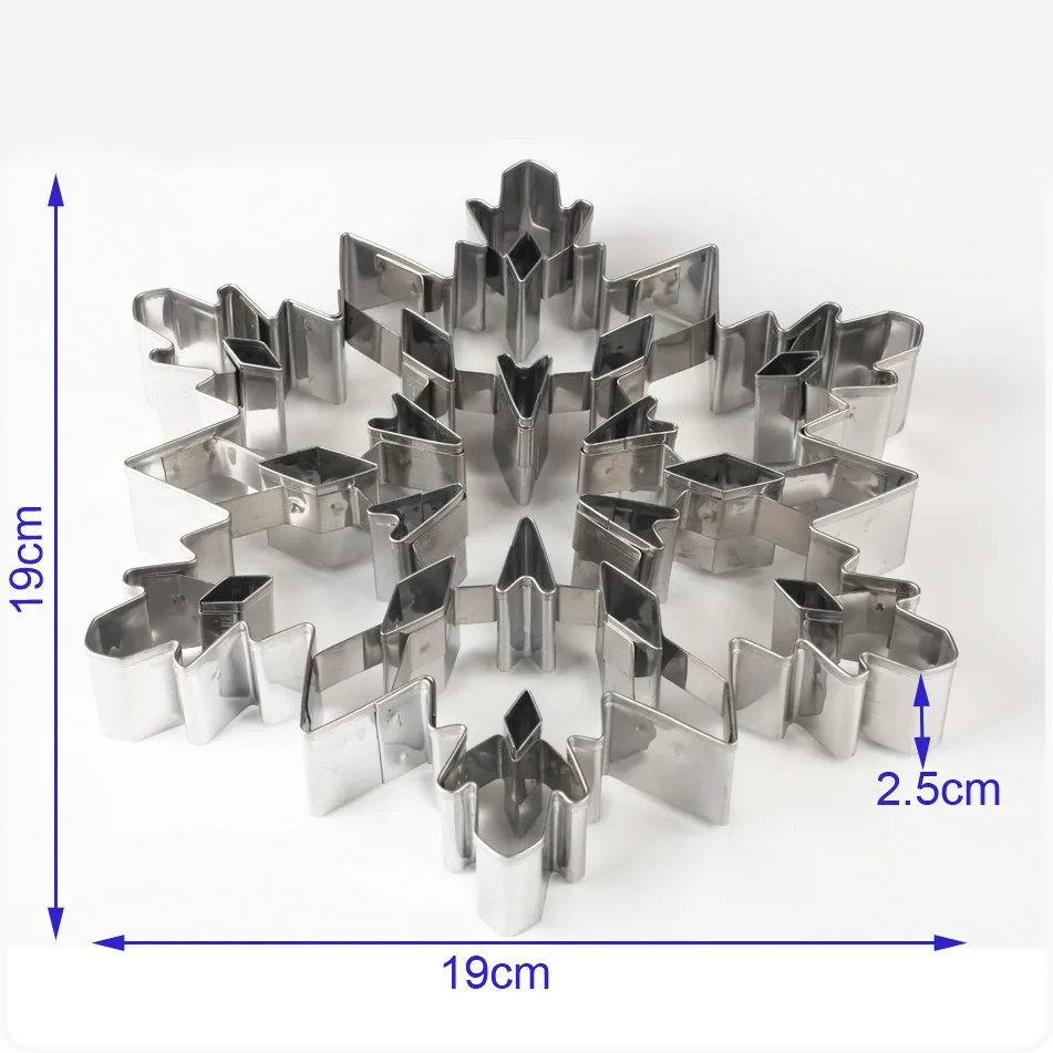 

Stainless Steel Large 3D Christmas Snowflake Three-dimensional Cookie Mold