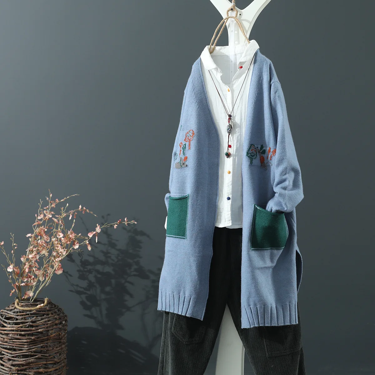 Осенний Женский вязаный кардиган в стиле ретро новинка с цветочной вышивкой