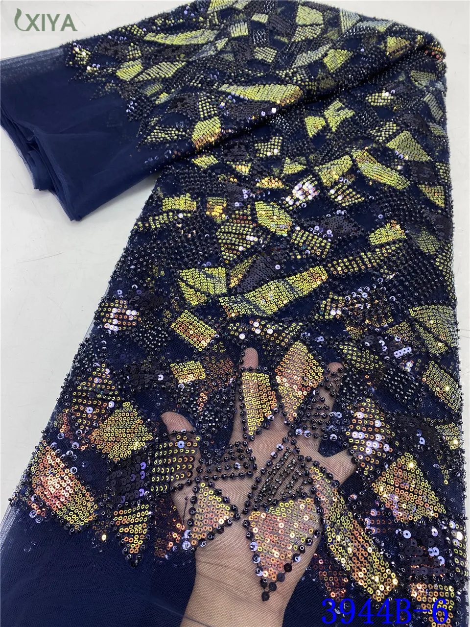 

Embroidered Beaded Lace Fabric African Sequin Lace Fabrics for Bridal High Quality Lace Nigerian Mesh Net Lace Fabric APW3944B