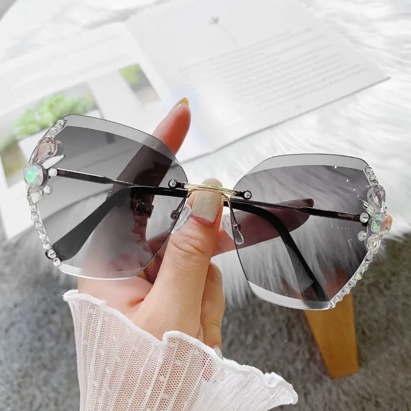 

Luxury Rhinestone Vintage Sunglasses for Women 2021 Fashion Rimless Sun Glasses Bling Diamond Pink Shades Gafas De Sol Mujer