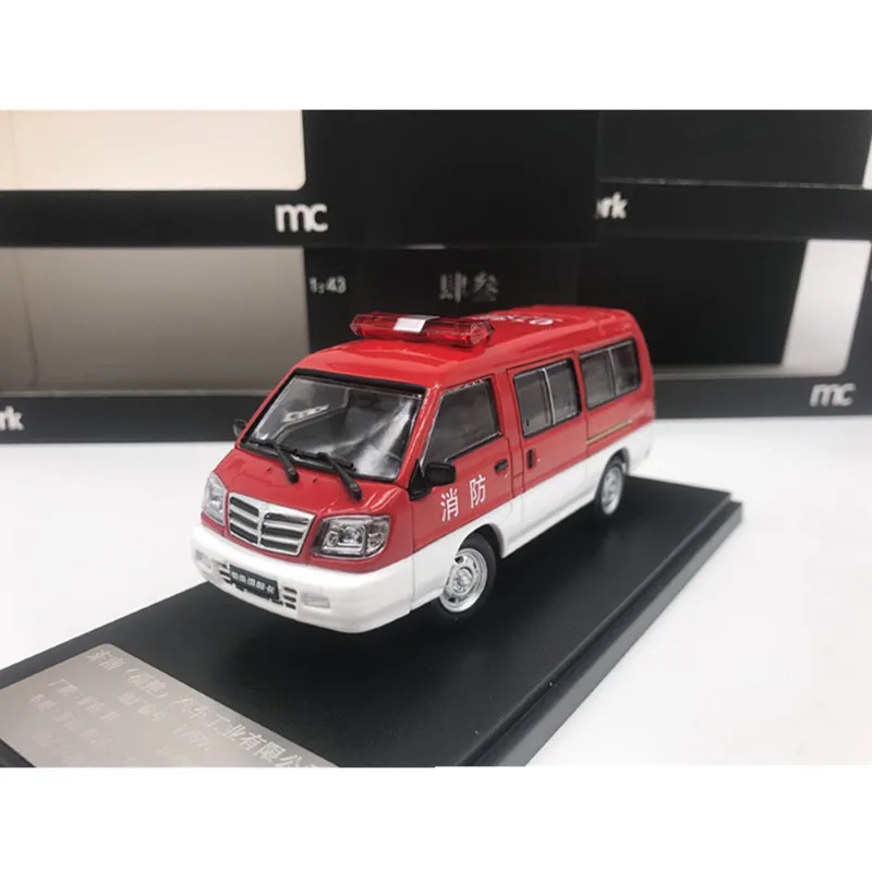 Модель автомобиля Mitsubishi Delca из сплава в масштабе 1:43 пожарный двигатель модель