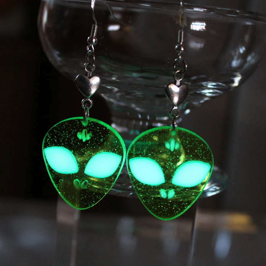 Внедорожная манжета для ушей Светящаяся в темноте серьга-блюдце-клипса ЖЕНЩИНА