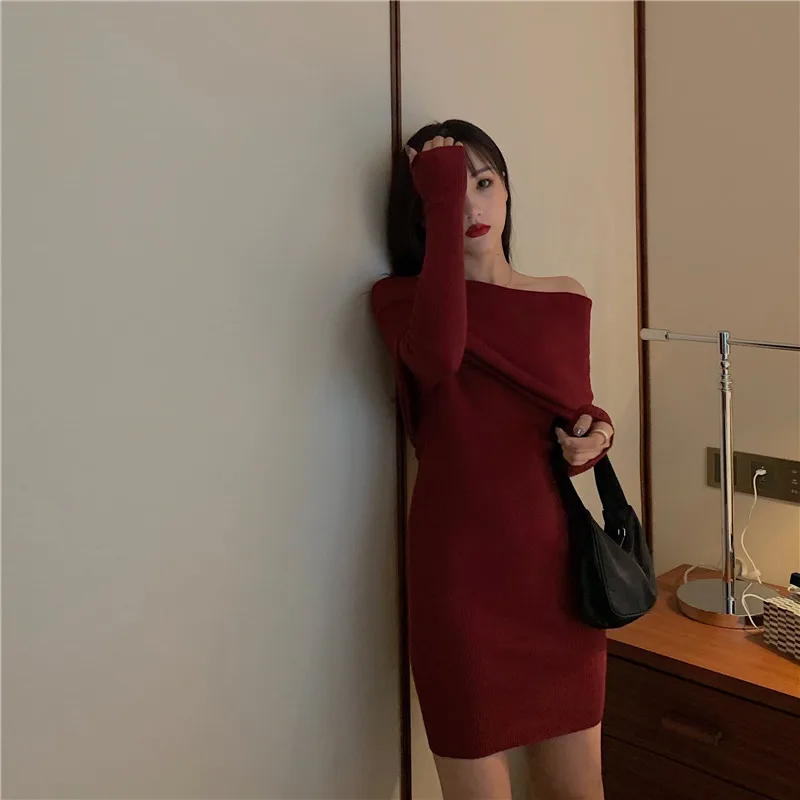 Вязаное облегающее платье с открытыми плечами женское сексуальное мини-платье