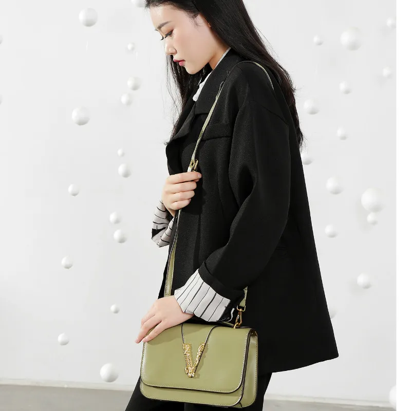 

2021 New Famous Luxury Brand Fashion Print One Shoulder Diagonal Handbags Women Bags Designer Sac Bandouliere Femme Purses Cc Gg