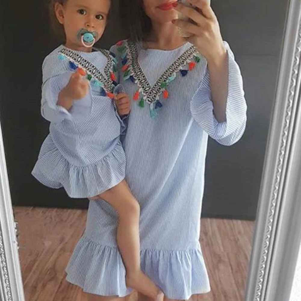 

Mother & Daughter Dress Summer Girls Tassel Flying Sleeve Dresses Stripe Cute Kids Party For Girl Princess Dress Tops Clothes