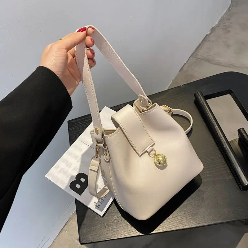 

Shoulder Bag Bucket Women Bag Crossbody Bags for Women Handbag Purse Retro Luxury Fashion PU Leather All-match 2021 Solid Color