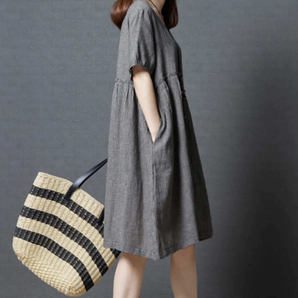 Женское платье с коротким рукавом Vadim круглым вырезом клетчатое хлопковое