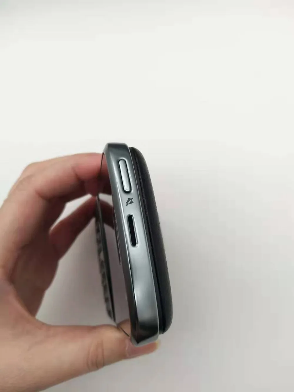 Прямая разблокированный 9000 Blackberry Bold 9000 мобильный телефон gps wifi 3g мобильный телефон Восстановленный