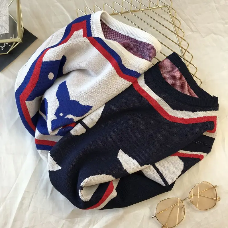 

2021 spring new style European and American fashionable personality little whale print short-sleeved color contrast sweater