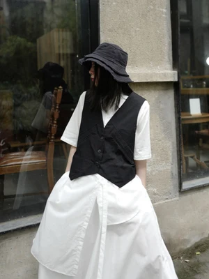 Оригинальный дизайн маленький темно-черный жилет Yamamoto базовый модный