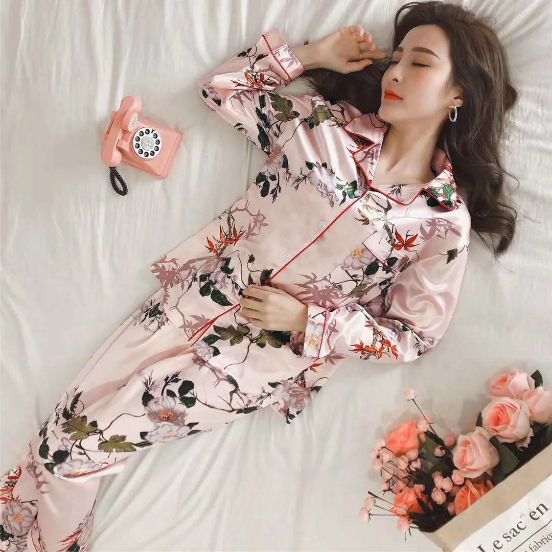 Женская зимняя атласная пижама с длинным рукавом и цветочным принтом|Комплекты