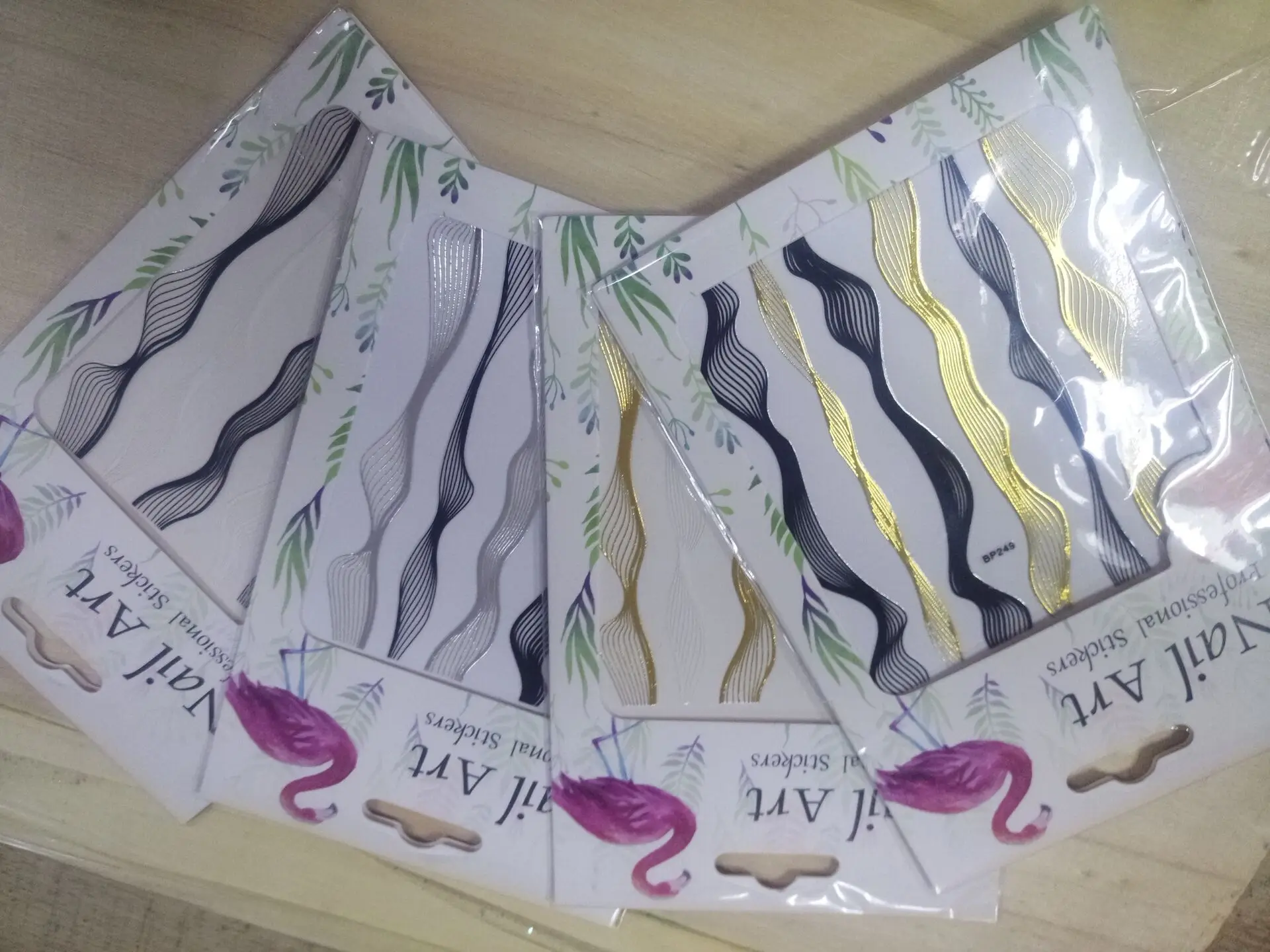 1 шт. волнистые наклейки для дизайна ногтей золотистые серебристые белые черные 2