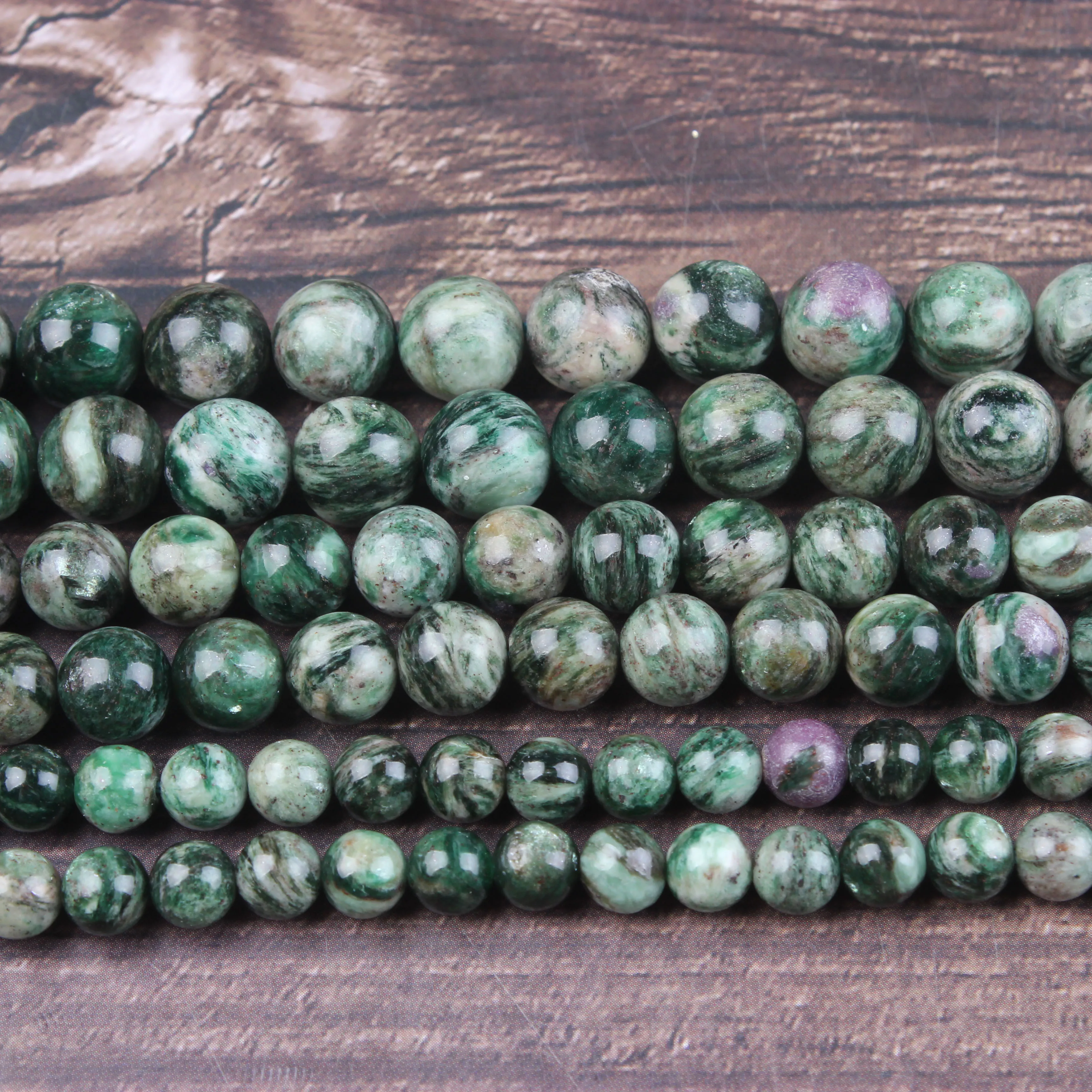 

Fashion jewelry 6 / 8 / 10mm natural gem beads, green mica loose beads DIY men and women Bracelet accessories