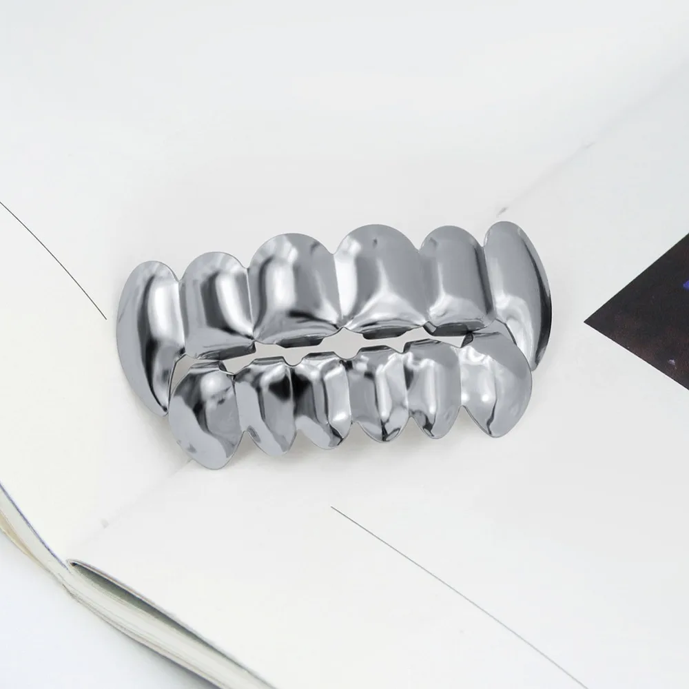 GUCY пользовательский подходят золото посеребренные хип-хоп ЗУБЫ Grillz верхней и нижней вампира зубы-клыки грили Шапки Набор с силиконовым