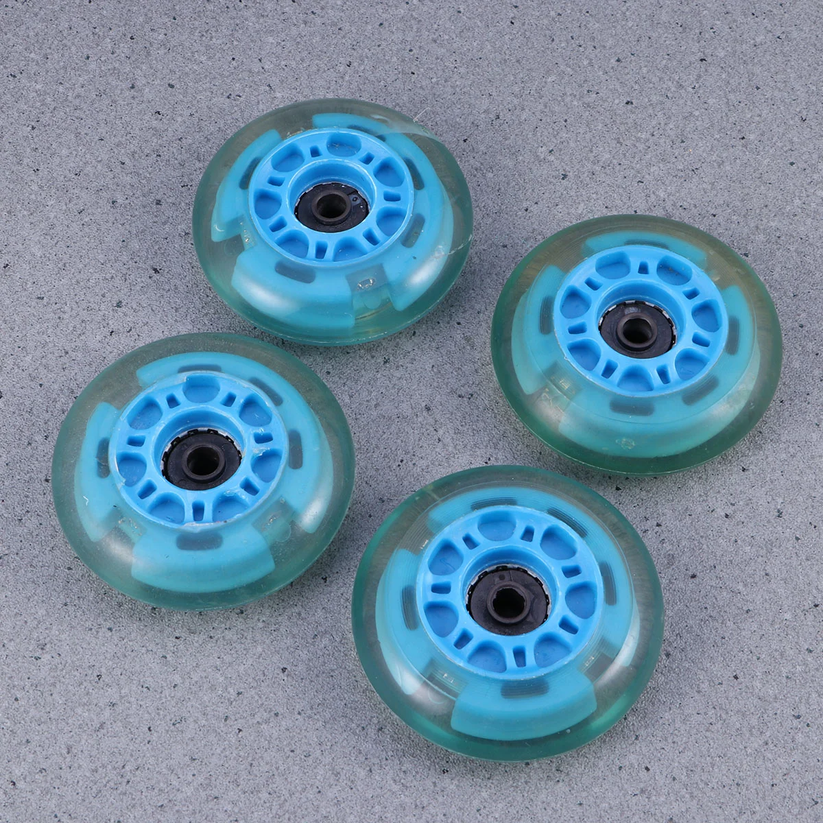 

4pcs 64mm LED Wheels Inline Roller Wheels for Outdoor Replacement (Random Color)