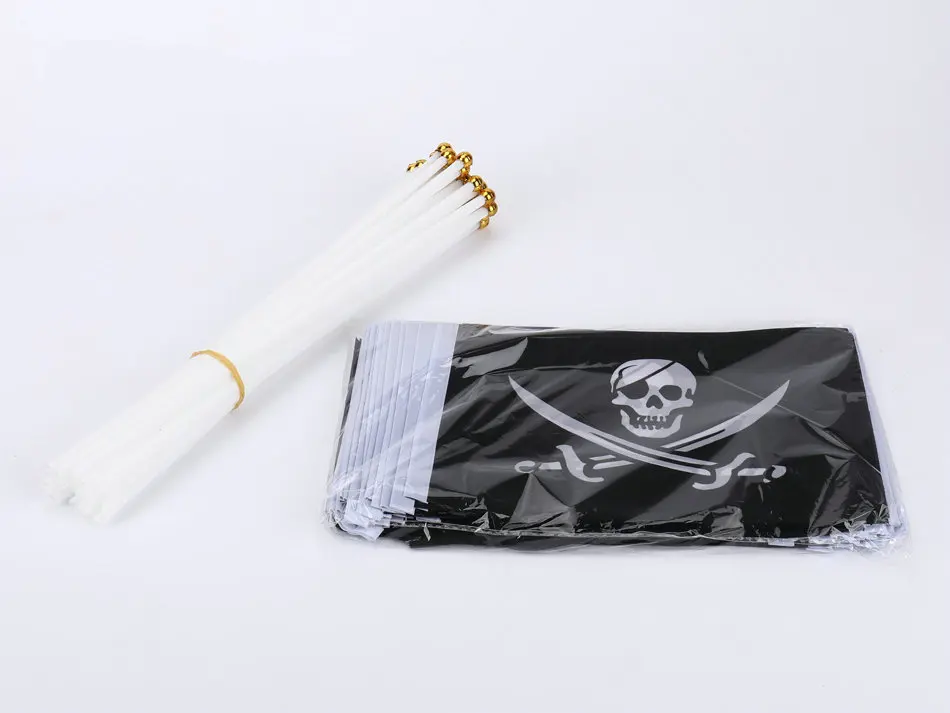 

ZXZ 50PCS 100PCS/Lot 21x14cm Skull and Cross Crossbones Jolly Roger Pirates Hand Flag