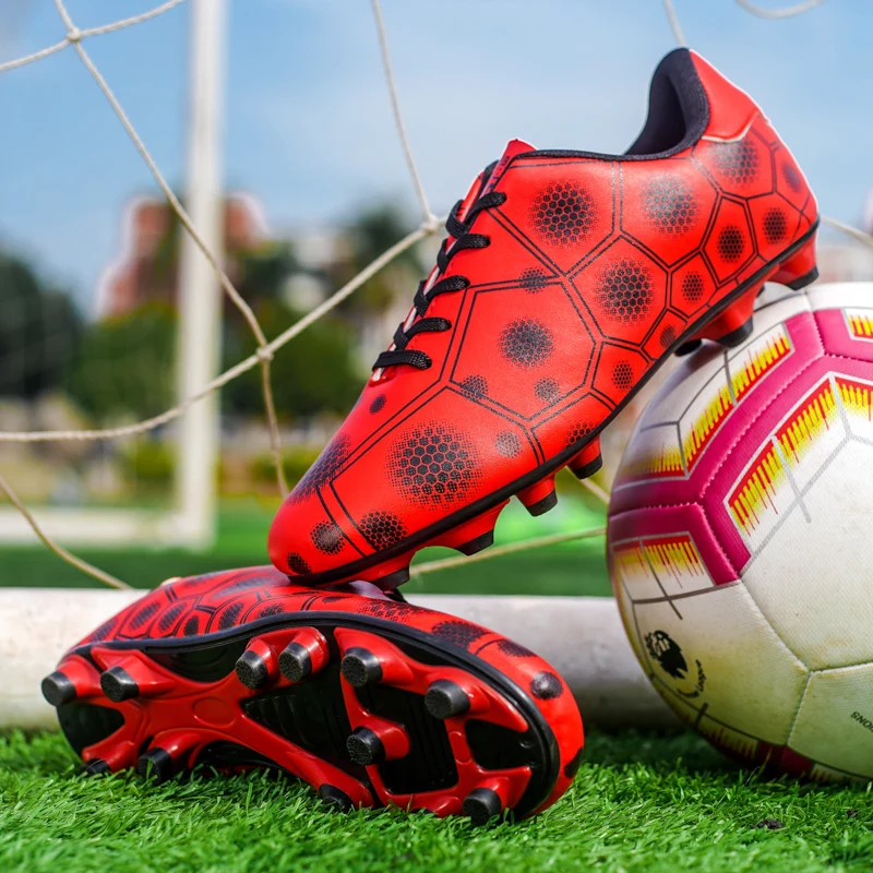 

2020 New Men Soccer Shoes Green Cleats Kids Soccer Shoes Outdoor Man Sports Sneakers Lightweight Male Football Boots Training