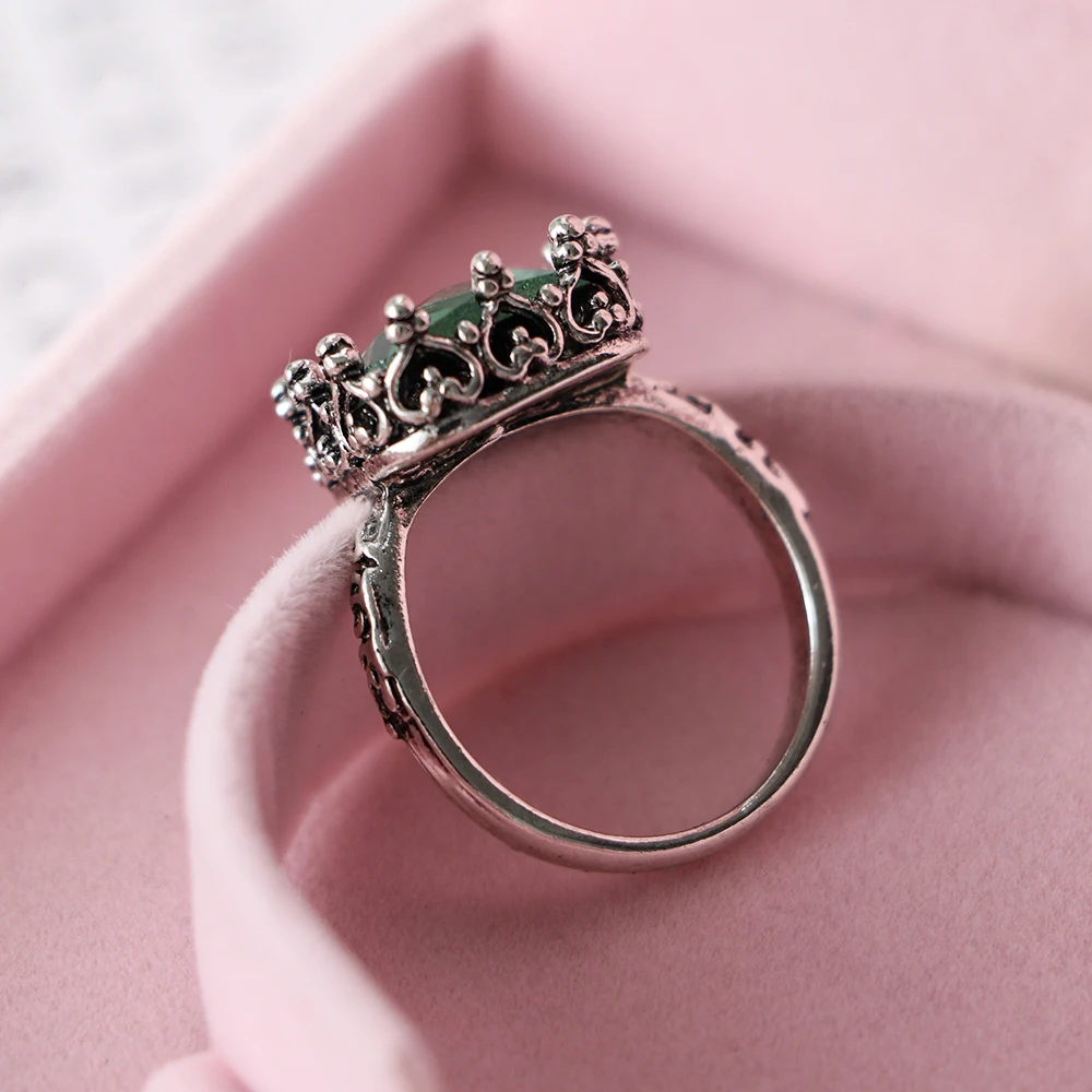 Простое кольцо с зеленым квадратным цирконом Винтажное из тайского серебра