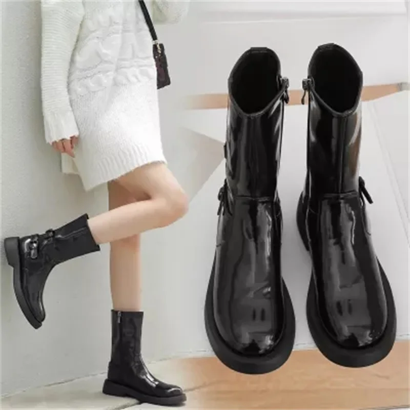 

Женские ботинки Martin, новинка 2021, ботинки на толстом каблуке, женские ботинки на толстой подошве, черные рыцарские ботинки из лакированной ко...