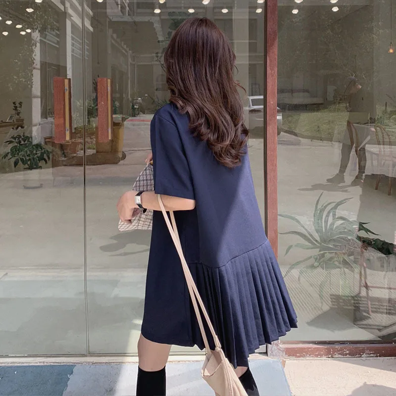 LANMREM темно-синее платье с круглым вырезом коротким рукавом сшитое плиссированное