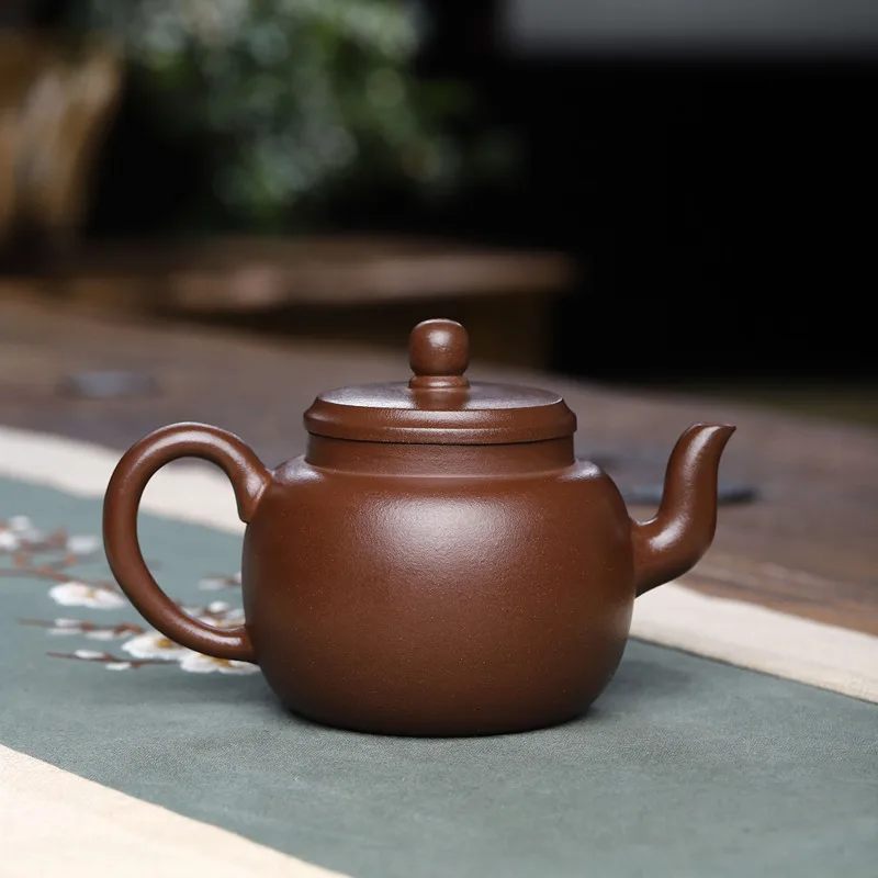 

Yixing Zisha teapot is self-produced and self sold, and the famous national assistant specially carves the inner wall seal