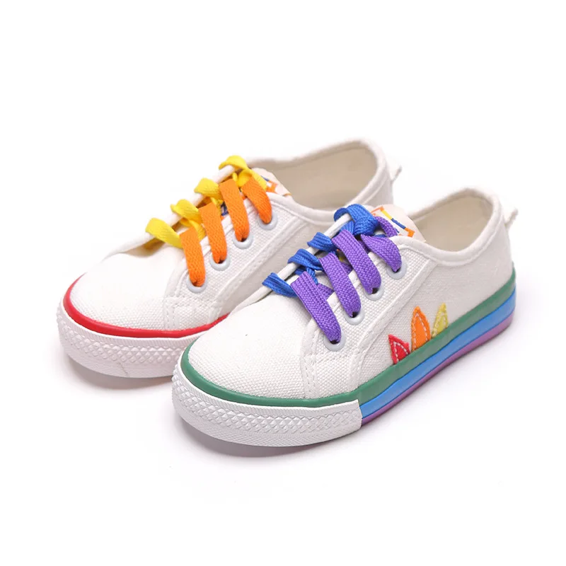 Модные детские туфли для девочек розовые синие радужные парусиновые