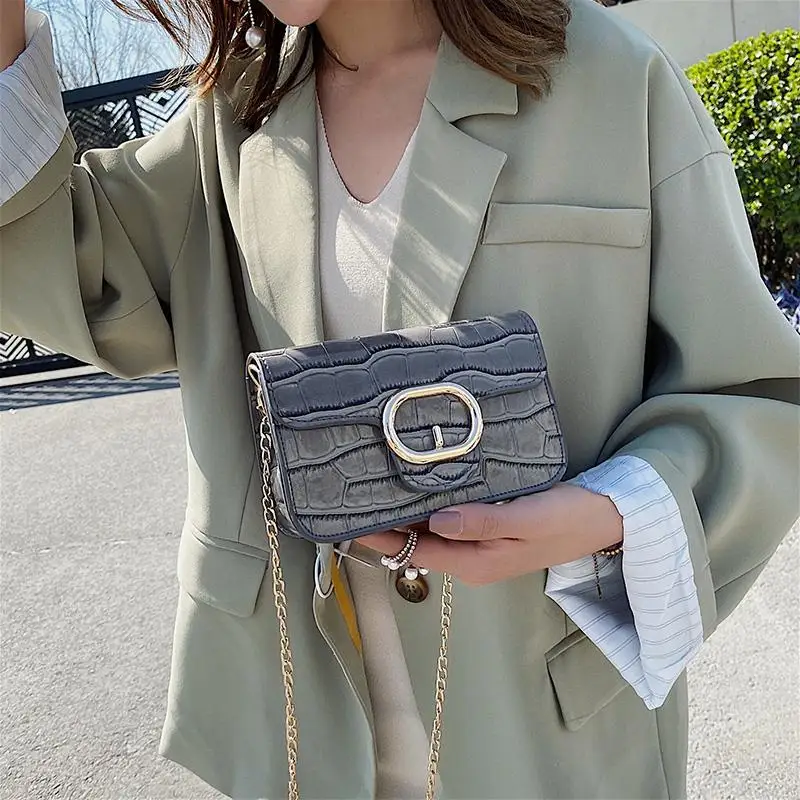 

Oblique Little Handbag Retro Chain Small Square Bag High Sense France Niche Shoulder Bag Designer Bag Hand Bags Women 2020