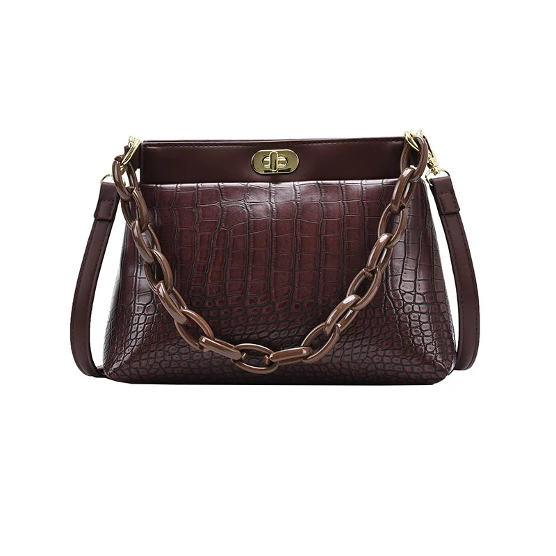 

Net red bag female 2021 new city simple chain portable slung small square bag