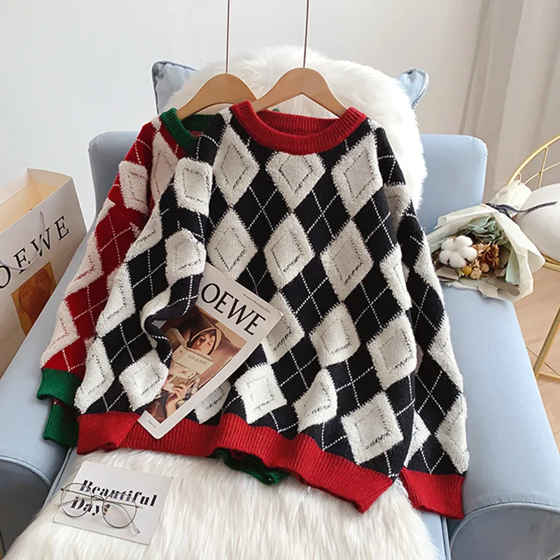 

SONG YI Plaid Jacquard Knitted Pullovers Female Christmas Sweater O Neck Women Jumpers Casual Loose Top Otoño Invierno 2022 J302
