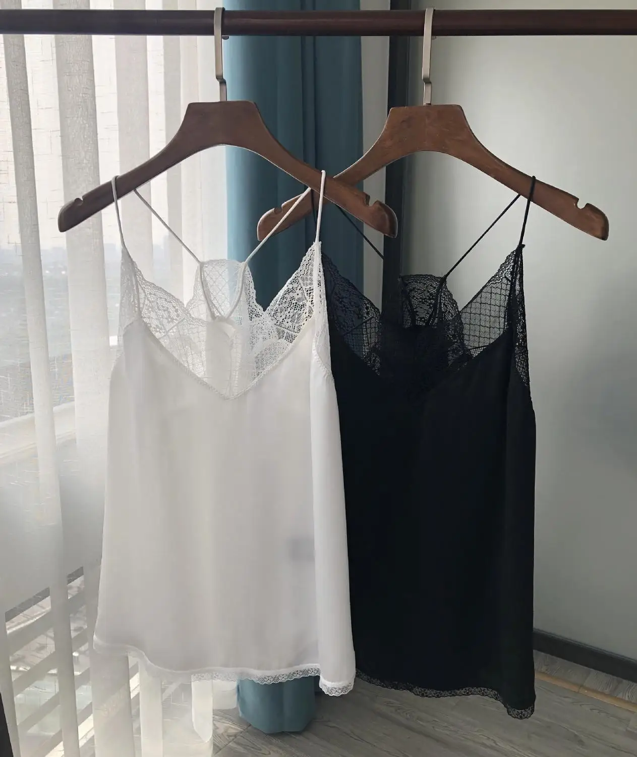 100% Silk Sling vests Sexy lace wild women Sling bottom top black white colors