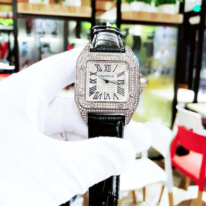 Мужские часы с квадратным большим циферблатом и бриллиантами кожаный ремешок