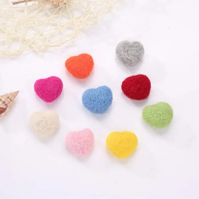 Ручной работы нитью шерстяной войлок сердце подвесные украшения из Красного