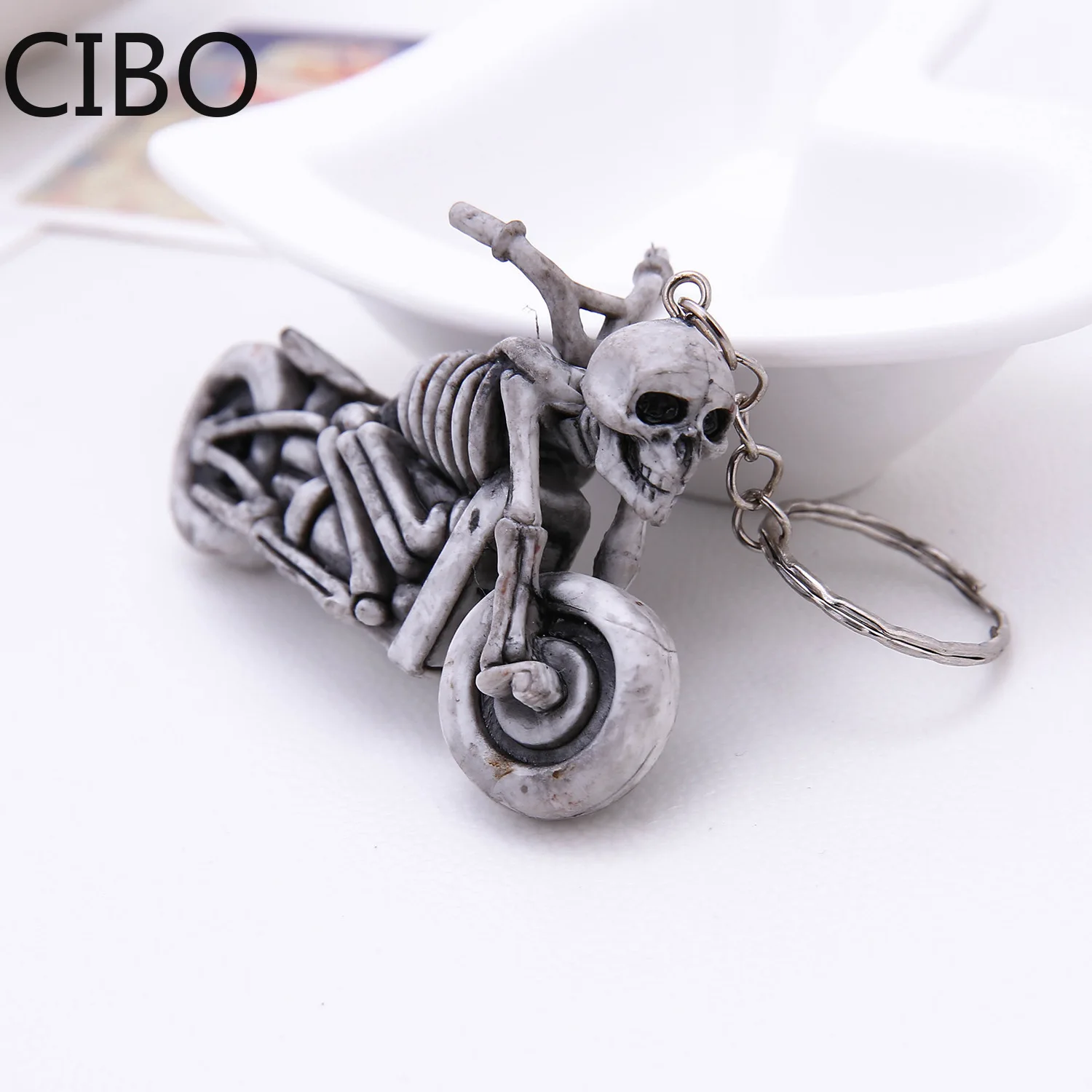 2019 New Skeleton Skull Motorcycle Autobike Keychains Keyrings Key Chains Purse Bag Pendant For Car llaveros |