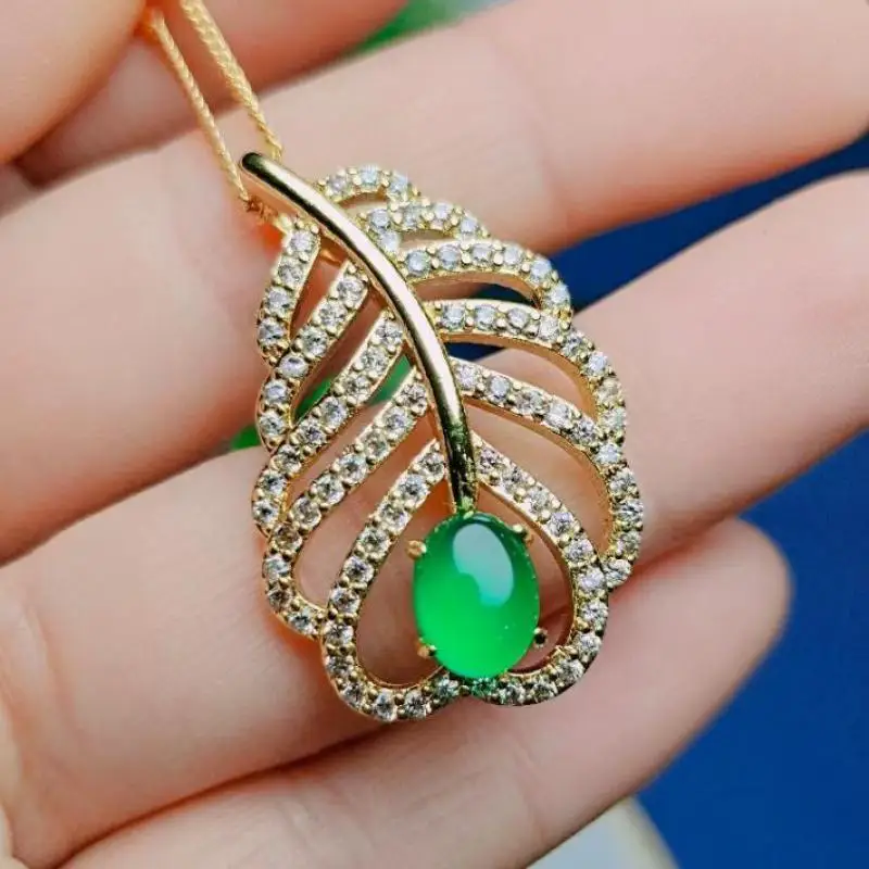 

Подвеска с зеленым халцедоном и листьями бриллиантов, женские модные подвески, ювелирные изделия, оригинальный бриллиантовый Амулет из дра...