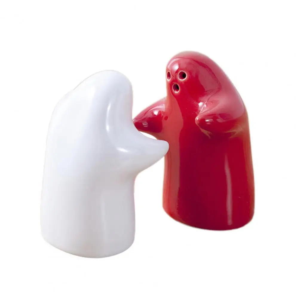 

Kitchen 2-piece Salt Shaker Creative Ceramic Hug The Villain Seasoning Jar Pepper Container Bottle
