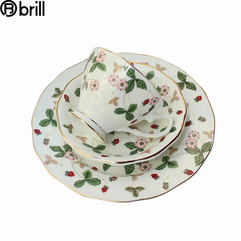 

Luxury Ceramic Coffee Tea Cup and Saucer Holder Reusable Coffee Small Cups Espresso Travel Ceramic Mug Kawaii Cup Couple Gift 5