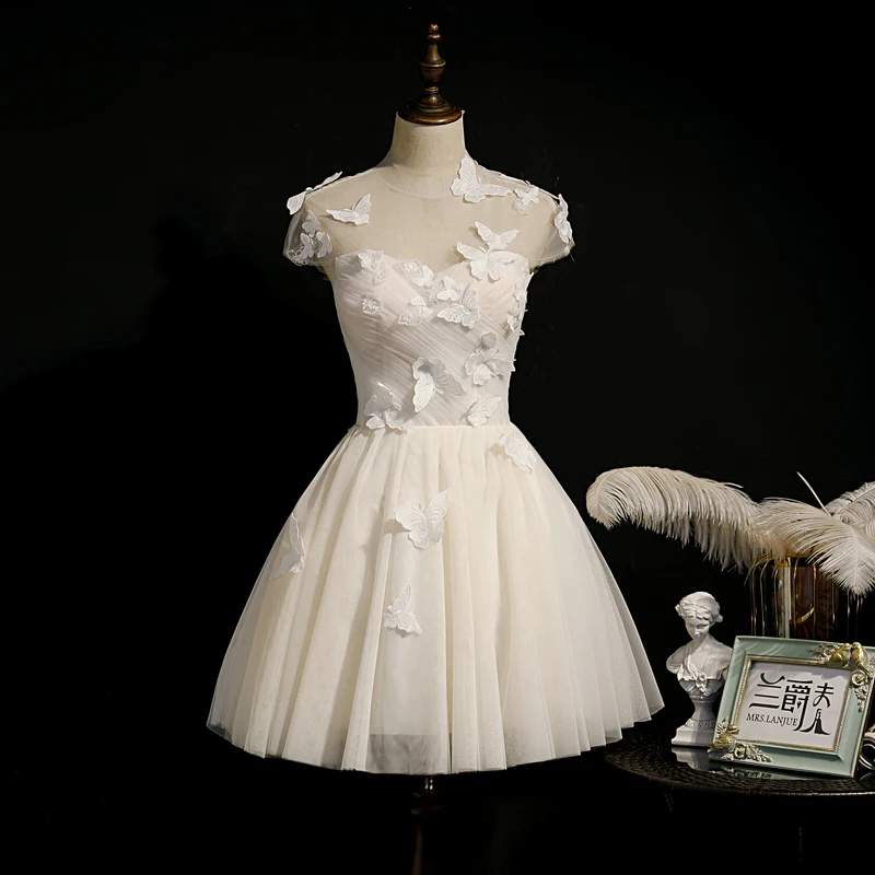 

Белое кружевное платье с О-образным вырезом платье для выпускного вечера с короткими рукавами Империя длиной выше колена модные аппликации...