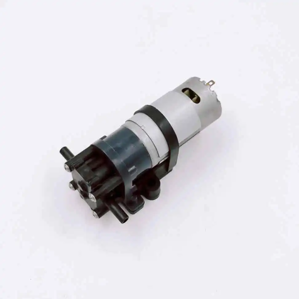 Шестеренчатый микронасос с щеточным двигателем постоянного