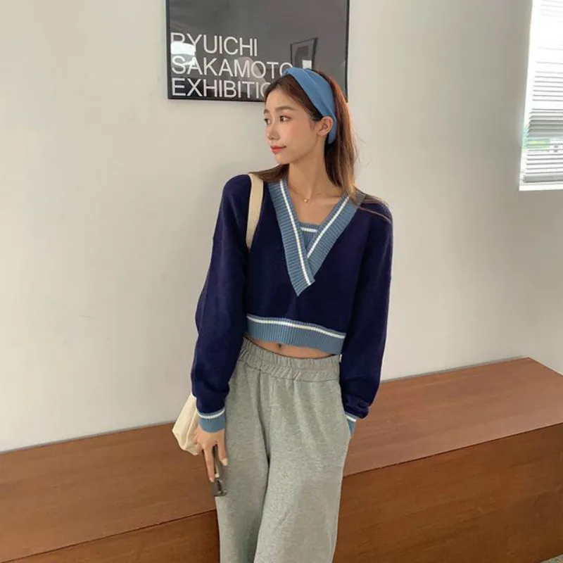 

Korean Tops Retro Simple V-neck Sweater Women New Korean Fashion Temperament Gentle All-match Loose Top Sweater Women Clothes