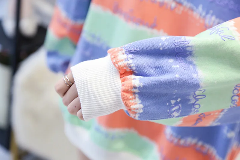 

Rainbow round neck sweater women spring and autumn 2021 new loose pullover Korean fashion striped oversized pullover women