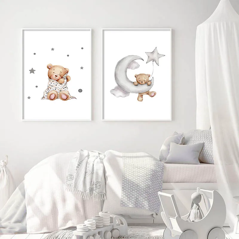 Прекрасный медвежонок играет на качелях Канвас Детский постер Милые детишки Животное Детская картинка на стене Искусство Печать Картина Декор для детской комнаты.