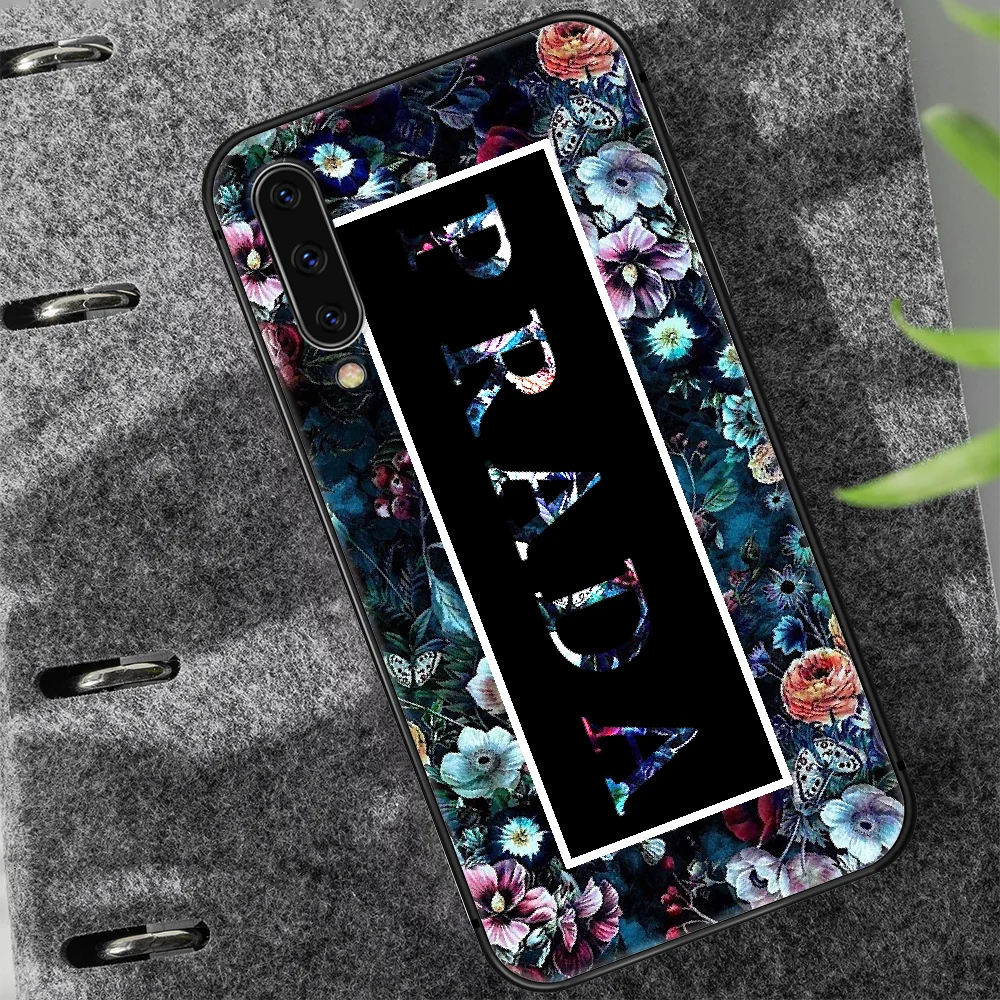 

Italian luxury brand Phone Case Cover For Samsung Galaxy A10 A11 A20 E A21 A30 A40 A41 A50 A51 A70 A71 A81 S 4G 5G black Coque