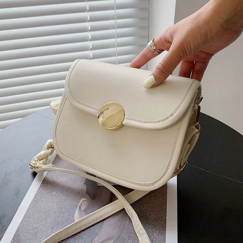 

Small number of pure color design bag female 2021 new fashion fashion simple texture shoulder bag crossbody bag