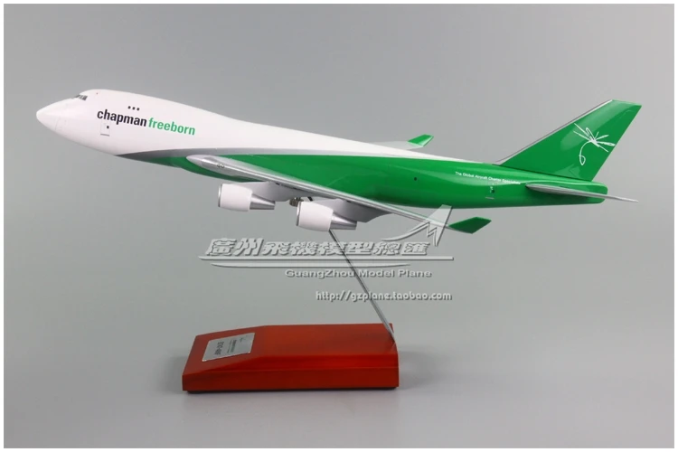 

35cm CHAPMAN FREEBORN charter B747-400F 1:200 Plastic Assembled Airplane Model for Plane Model Collector